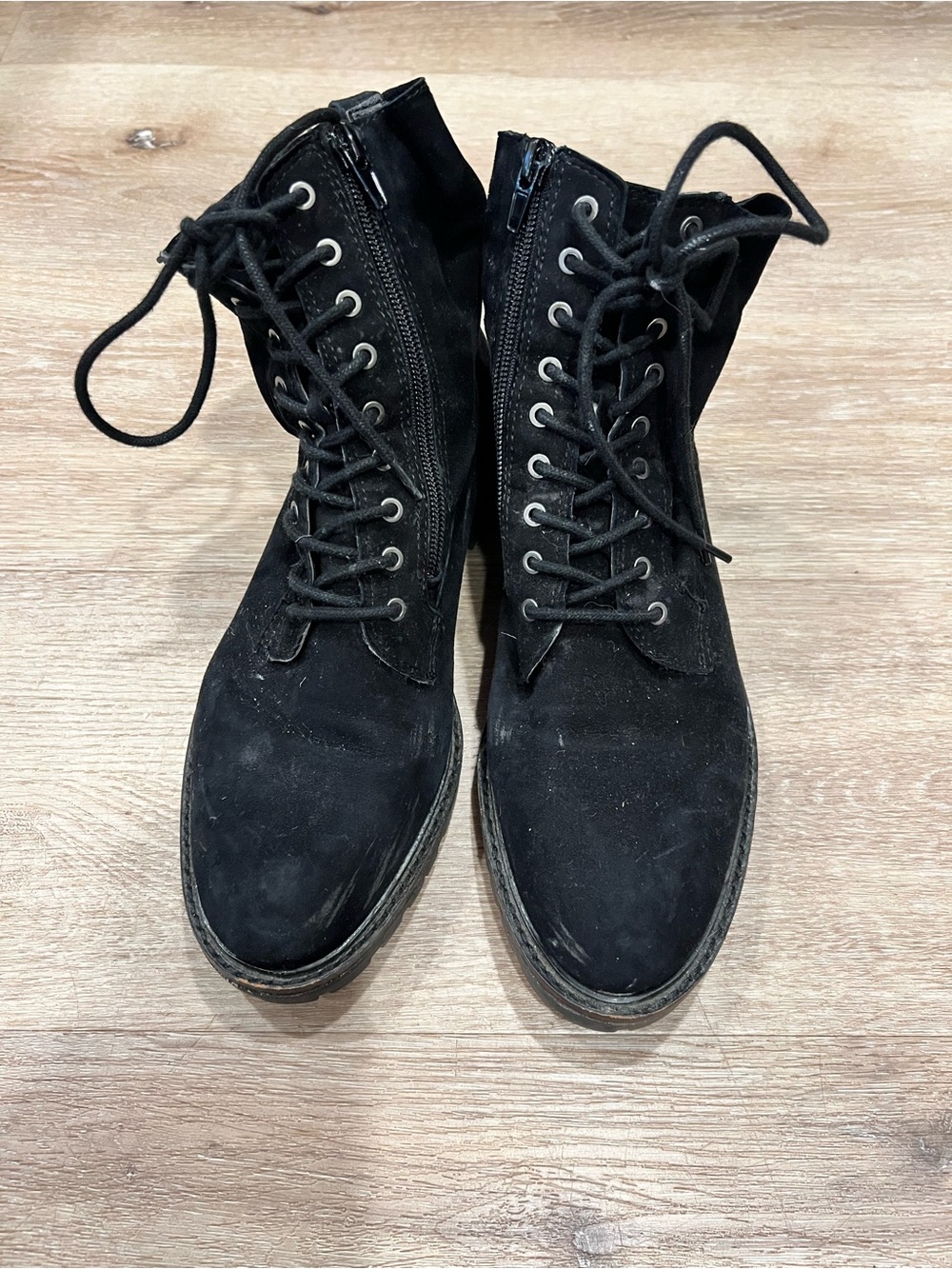 Lucky Brand Woman’s Black Lace-Up Ankle Boots. Size 9.5. Real leather/suede